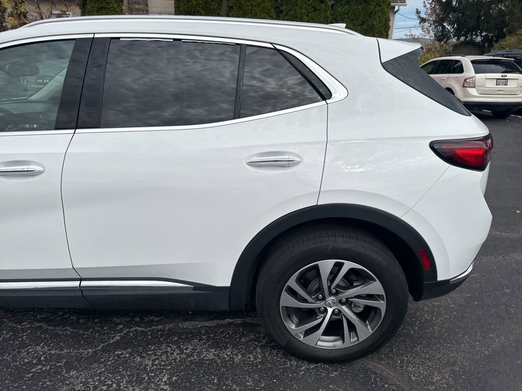 Used 2022 Buick Envision Essence w/ Safety Package image 41