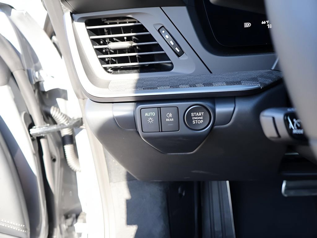 Used 2026 Porsche 911 GTS image 37