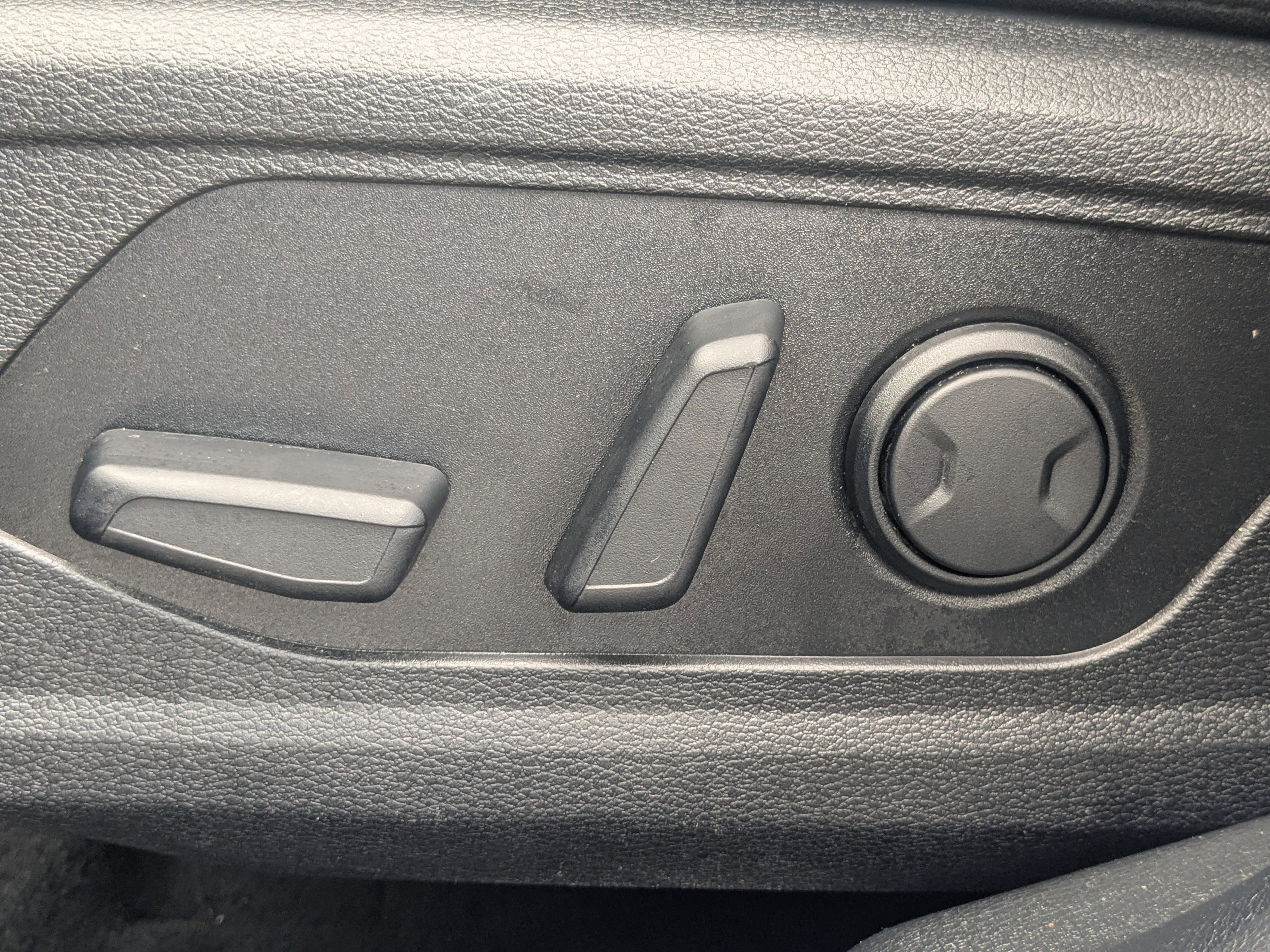 Certified 2024 Kia Sportage EX image 22