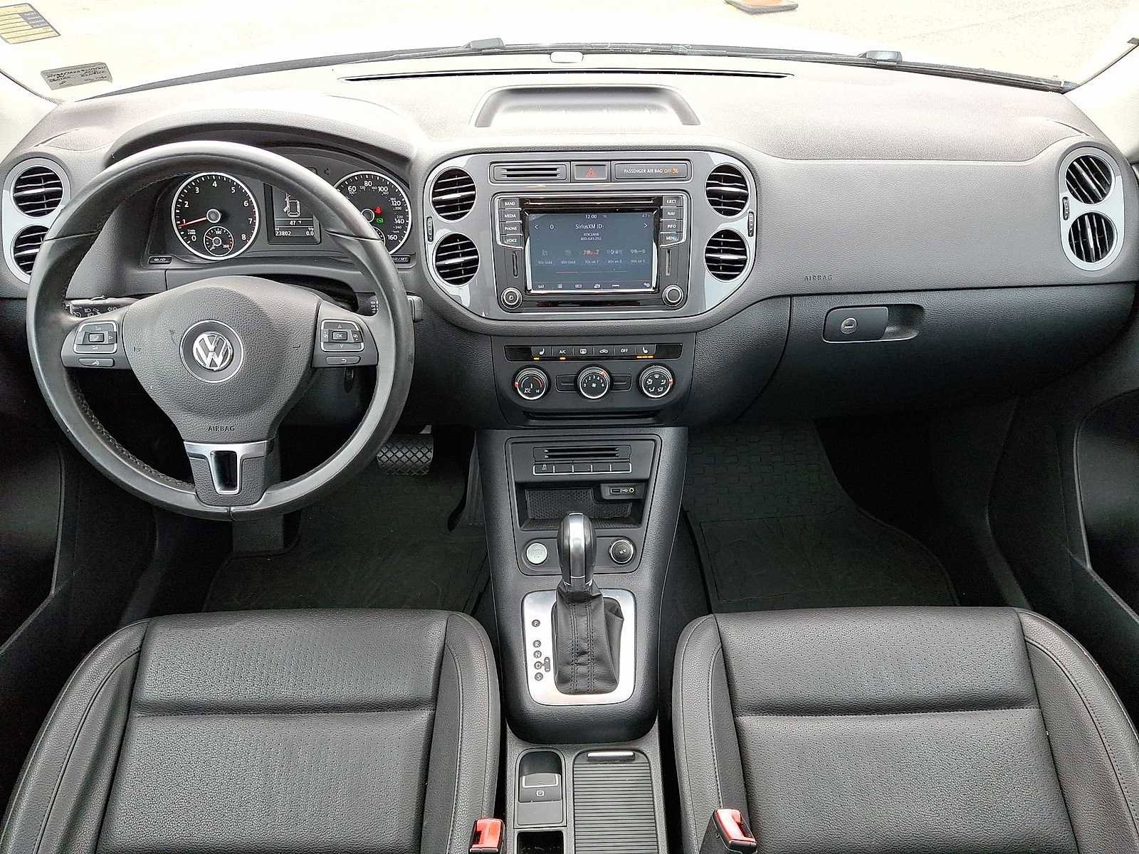 Used 2016 Volkswagen Tiguan SE image 11