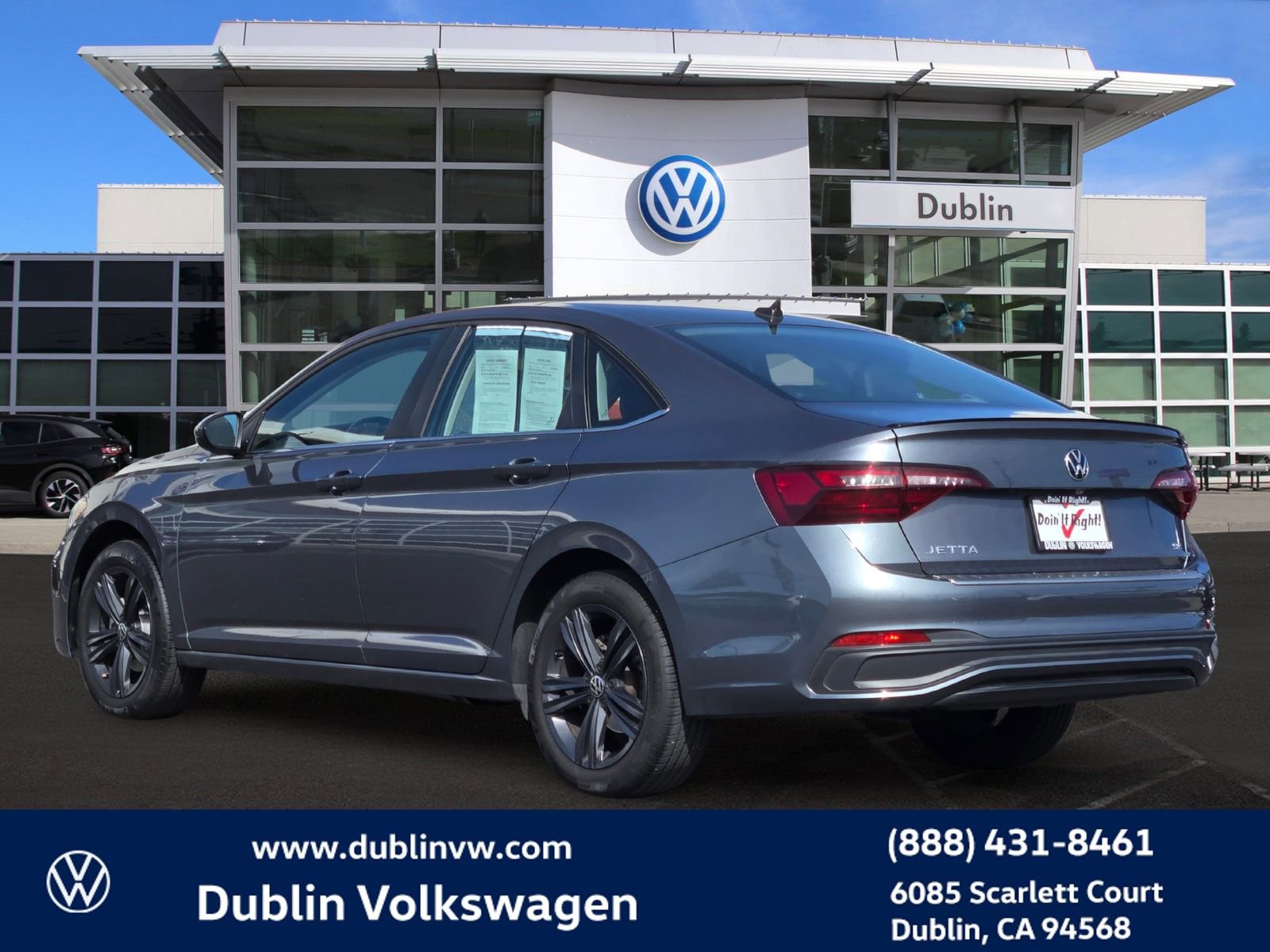 Certified 2023 Volkswagen Jetta SE w/ Panoramic Sunroof Package image 6