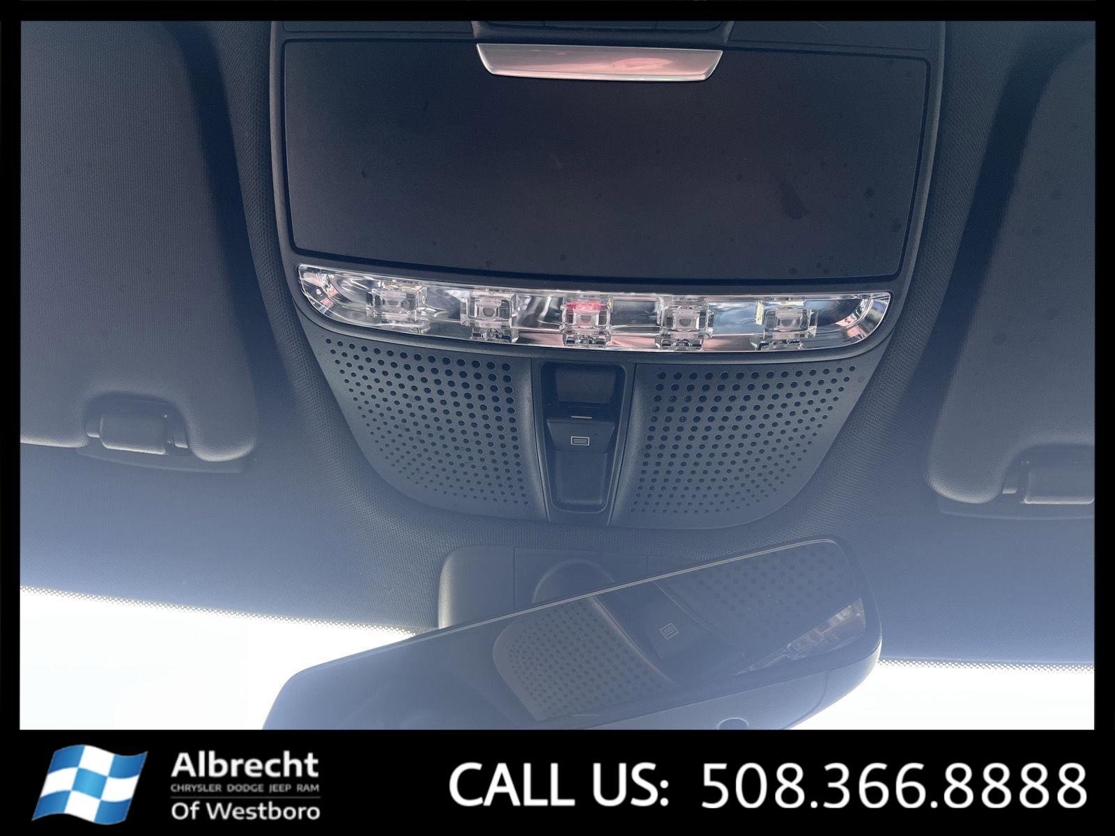 Used 2020 Mercedes-Benz C 300 4MATIC Sedan image 30