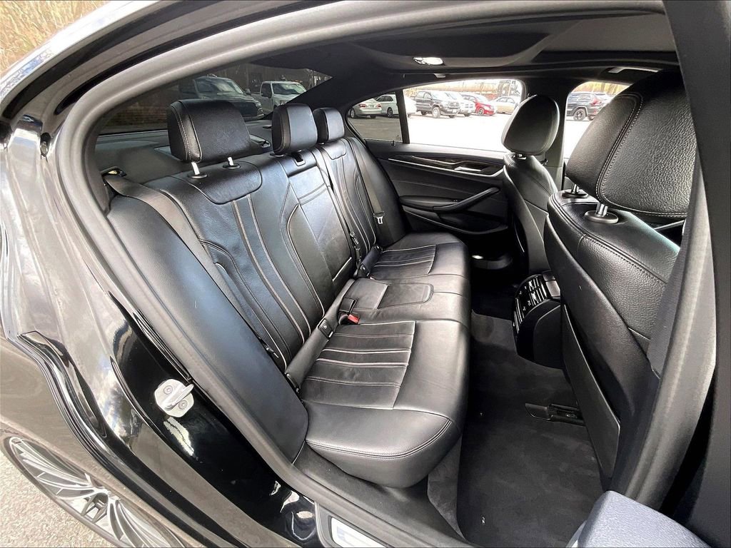 Used 2021 BMW 530i xDrive w/ Convenience Package AWD/4WD image 19
