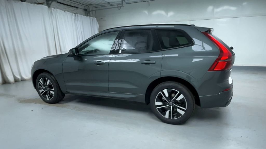 New 2026 Volvo XC60 B5 Plus w/ Protection Package Premier image 22