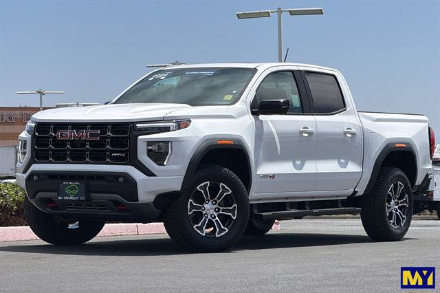 Certified 2024 GMC Canyon AT4 w/ AT4 Premium Package AWD/4WD image 8