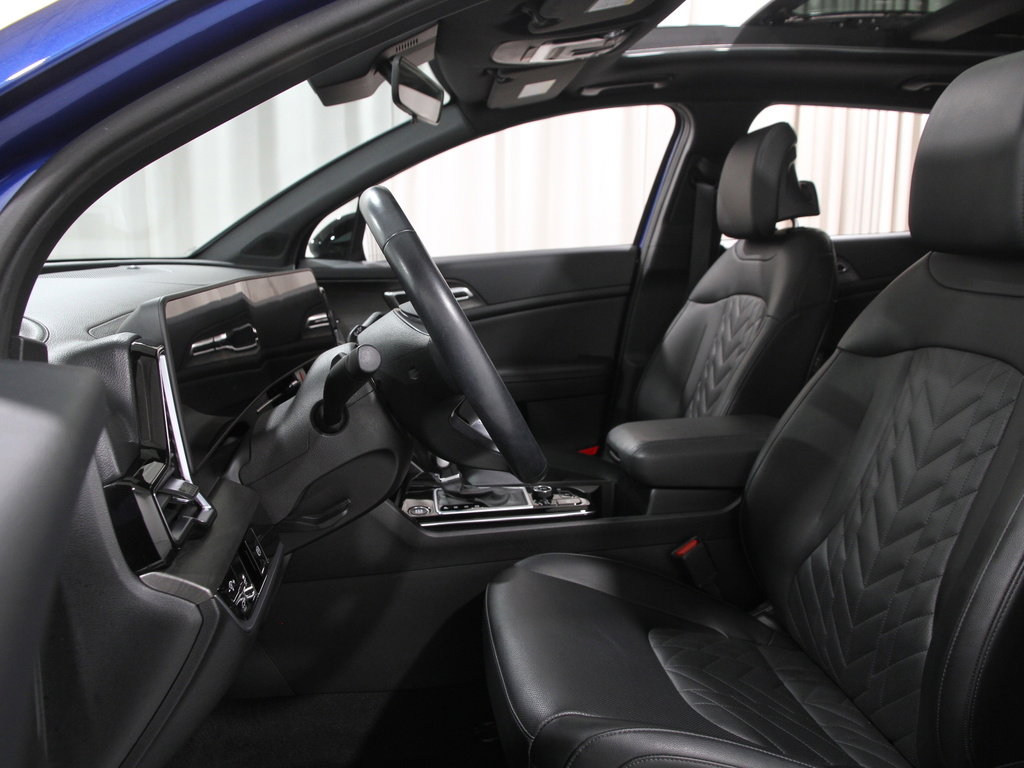 Used 2023 Kia Sportage X-Line w/ X-Line Premium Package image 5