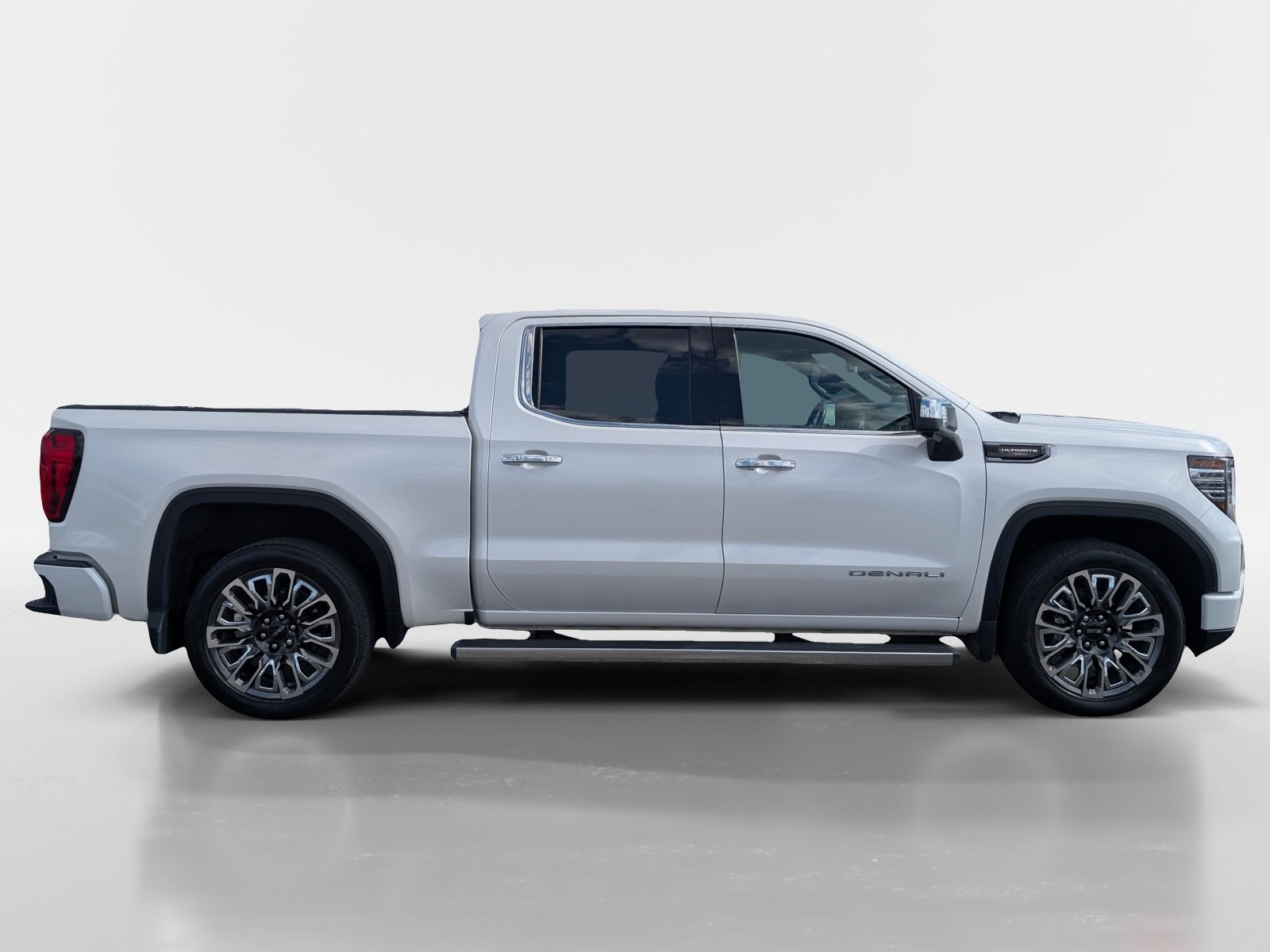 Used 2024 GMC Sierra 1500 Denali Ultimate AWD/4WD image 3