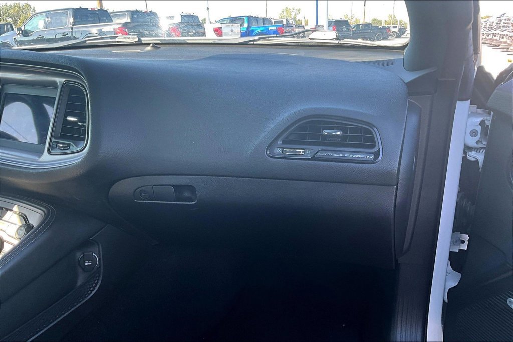 Used 2023 Dodge Challenger SXT RWD image 16