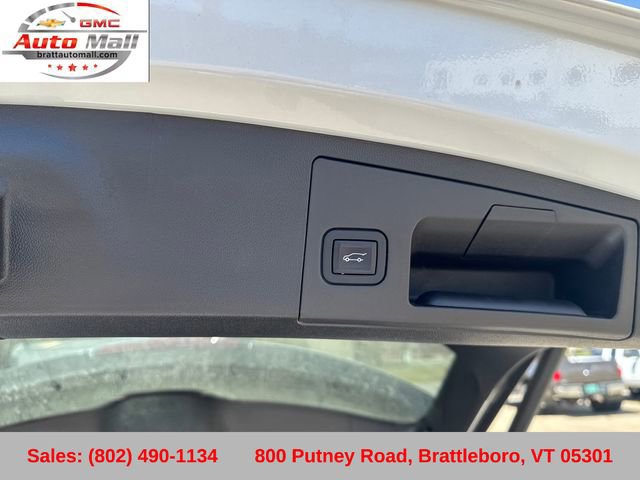 Used 2023 Cadillac XT4 Sport AWD/4WD image 25