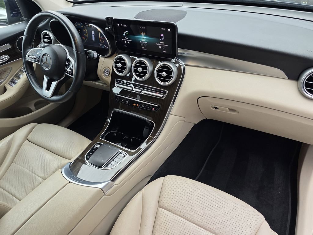 Used 2022 Mercedes-Benz GLC 300 w/ Premium Package Lite image 24