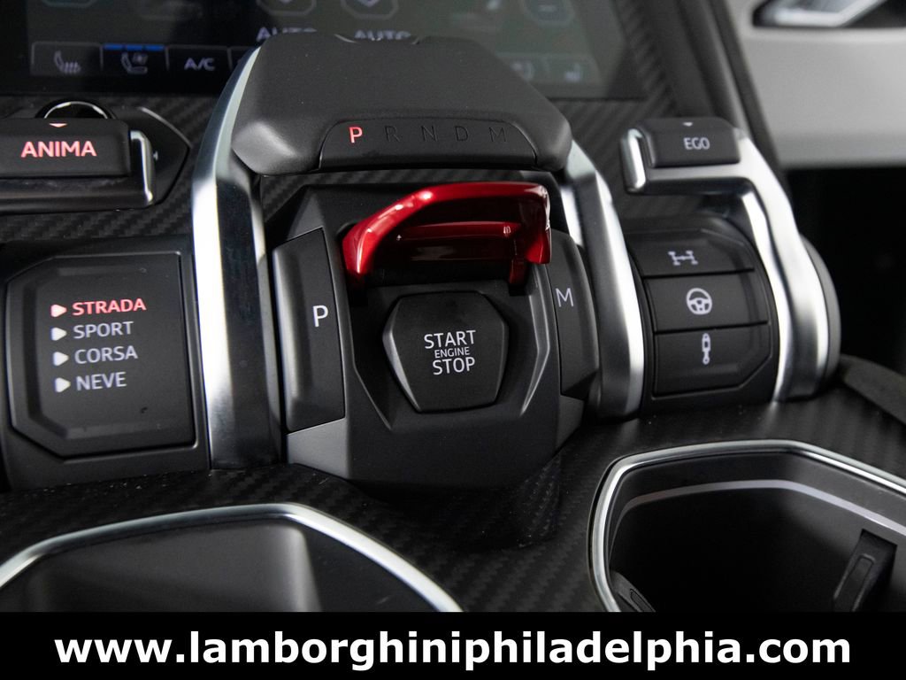 Used 2024 Lamborghini Urus S image 25