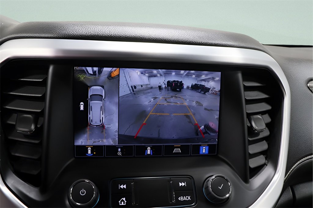 Used 2023 GMC Acadia SLT w/ GMC Pro Grade Package image 15