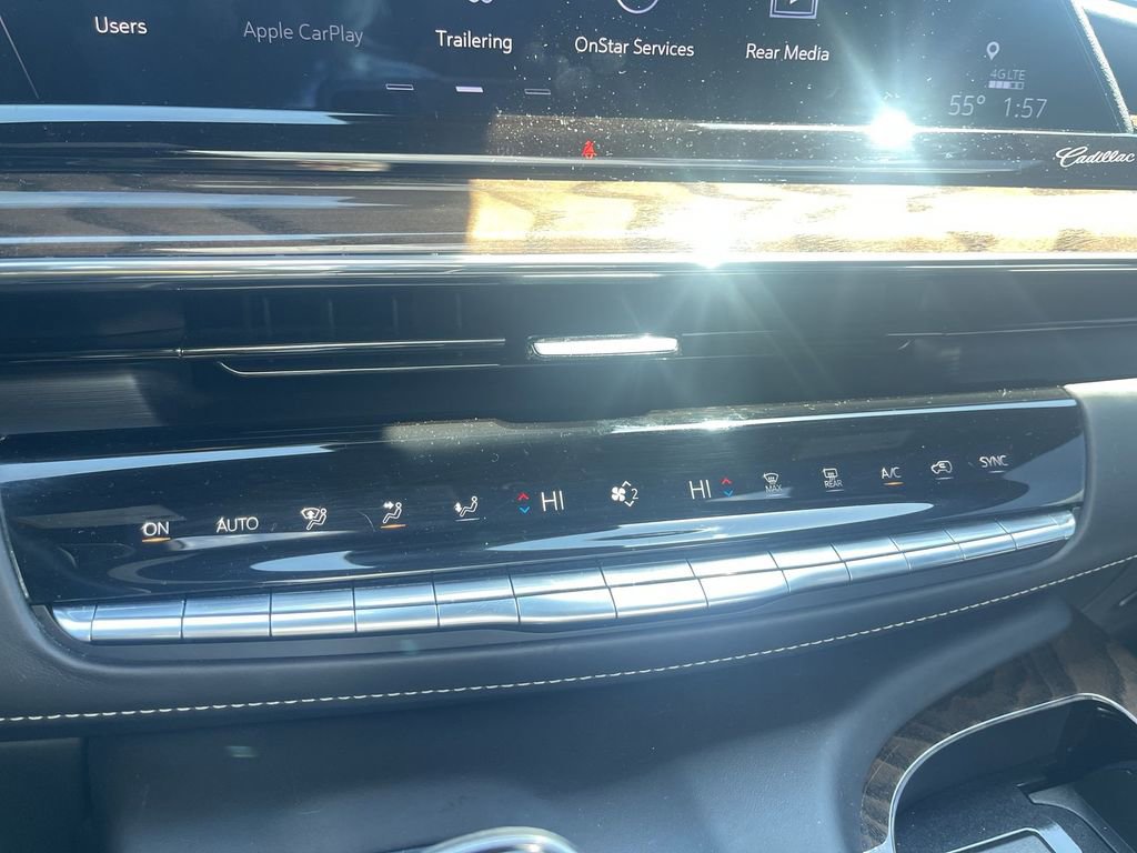 Used 2023 Cadillac Escalade Sport Platinum w/ LPO, ONYX Package AWD/4WD image 17