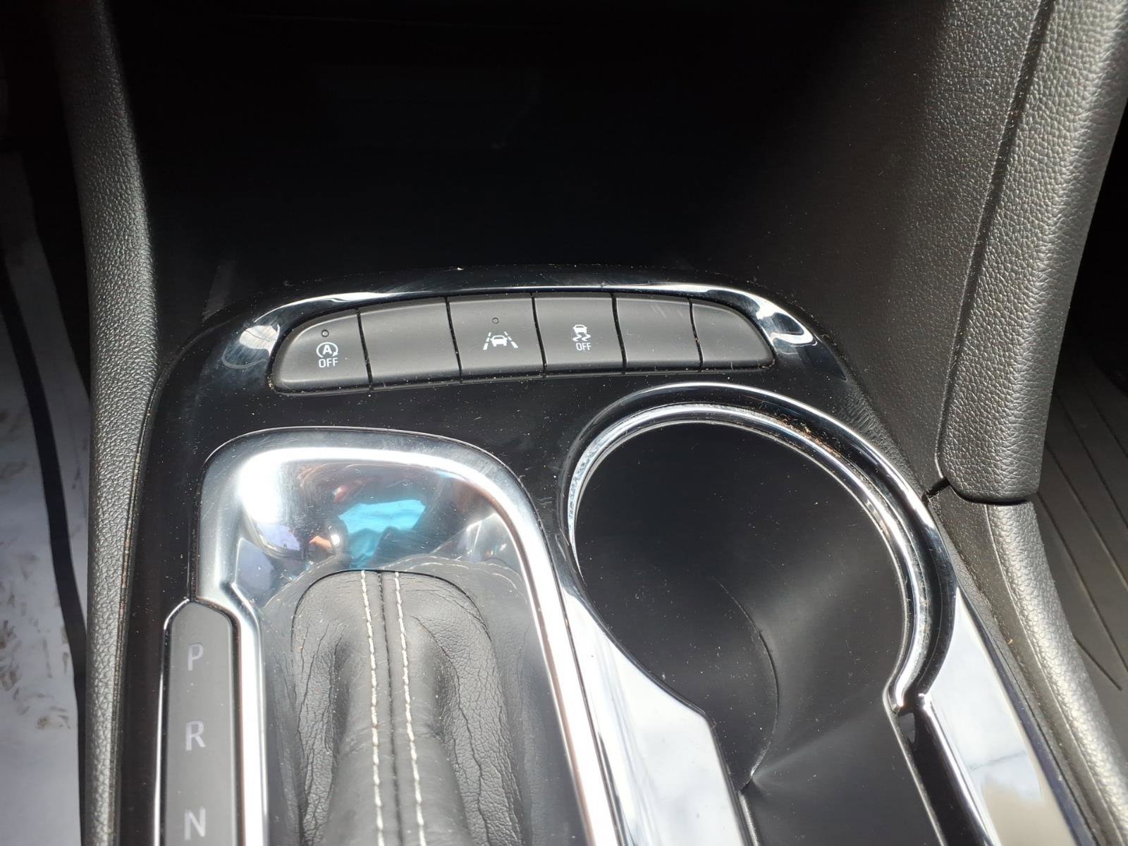 Certified 2022 Buick Encore GX Preferred w/ Sport Touring Package FWD image 22