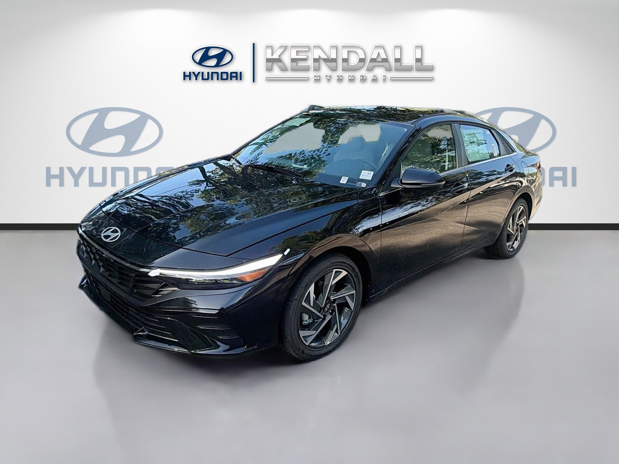 New 2026 Hyundai Elantra Limited FWD image 3