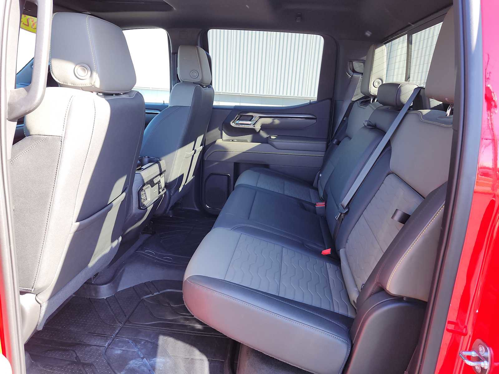 Used 2023 Chevrolet Silverado 1500 ZR2 w/ Technology Package image 15