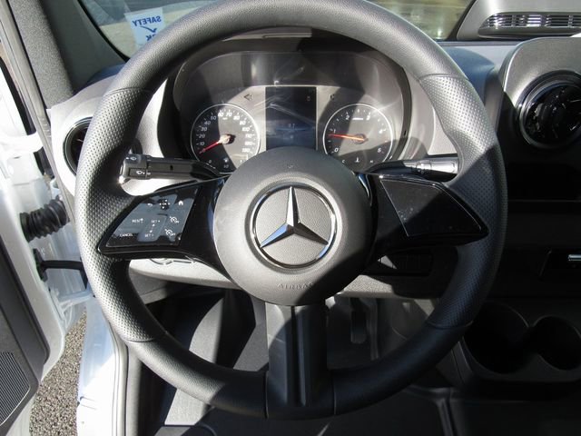 Used 2025 Mercedes-Benz Sprinter 2500 image 26