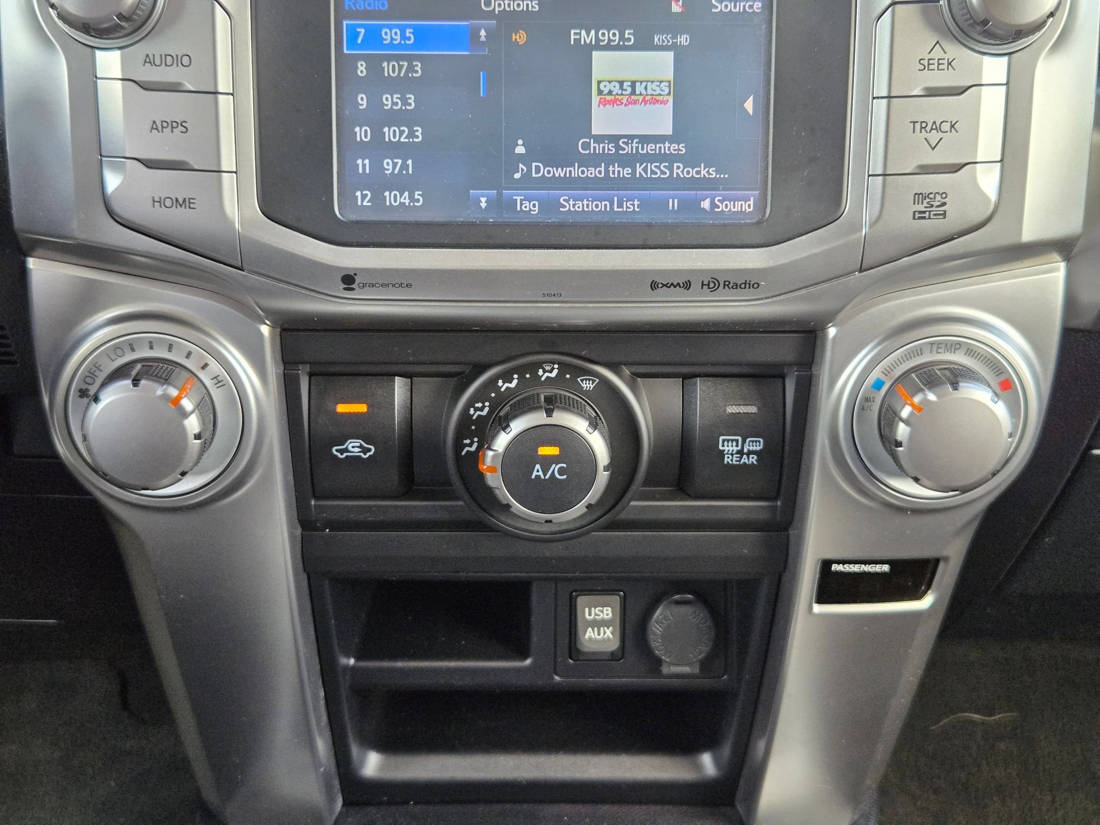 Used 2019 Toyota 4Runner SR5 AWD/4WD image 19
