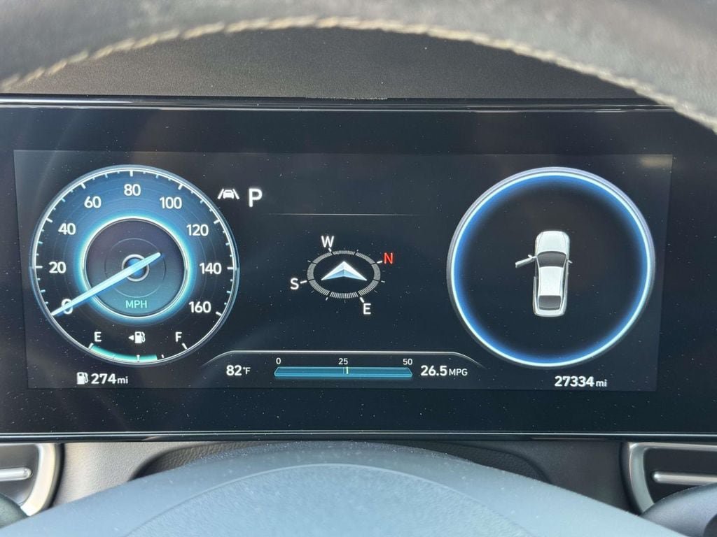 Used 2023 Hyundai Elantra Limited FWD image 14