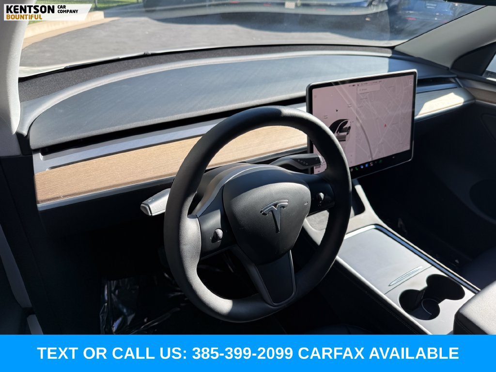 Used 2023 Tesla Model Y Long Range AWD/4WD image 23