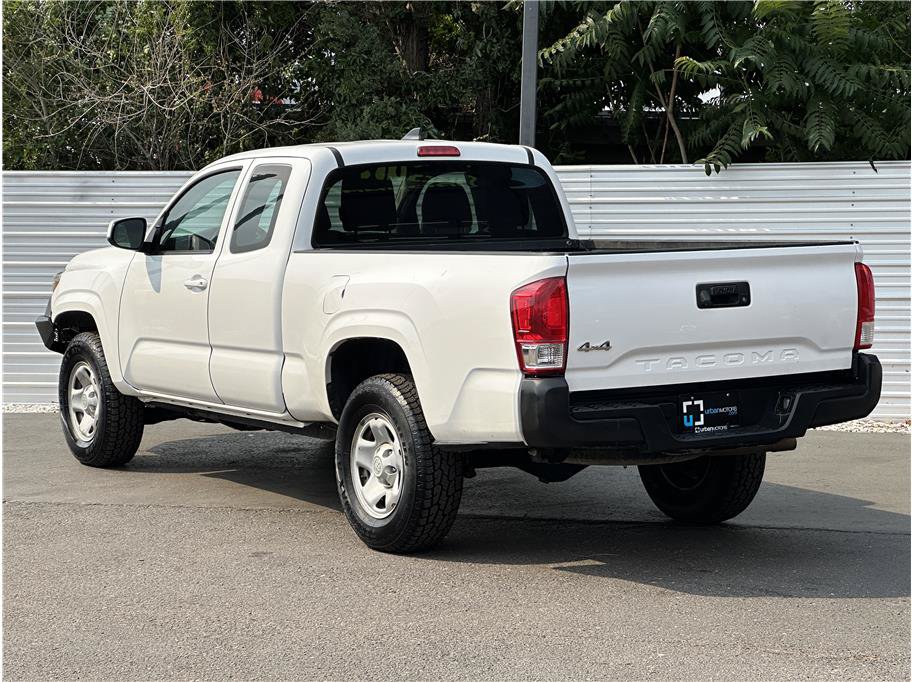 Used 2016 Toyota Tacoma SR w/ SR Convenience Package AWD/4WD image 12