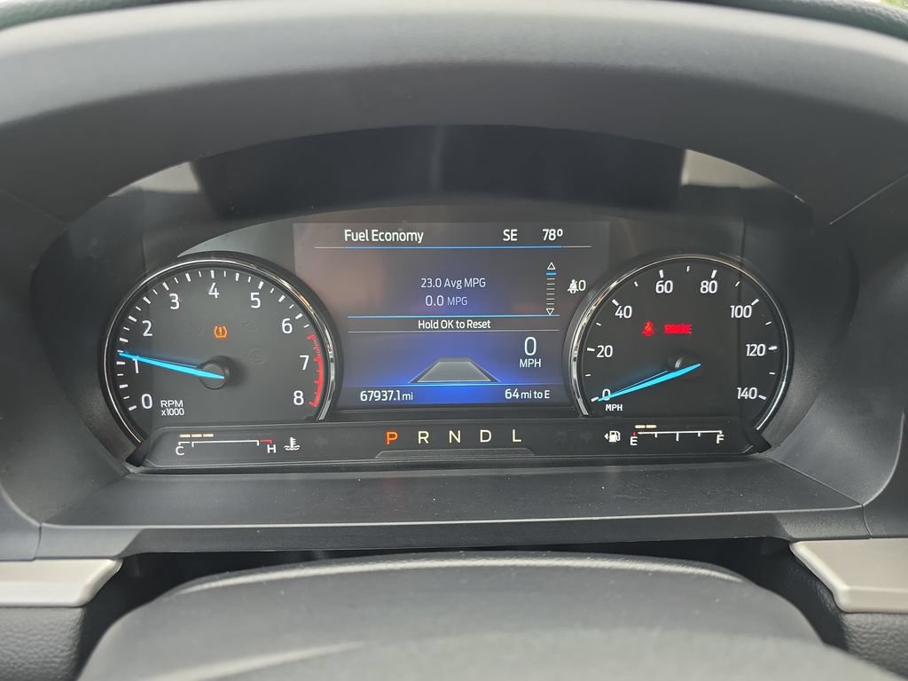 Used 2022 Ford Explorer XLT w/ Equipment Group 202A AWD/4WD image 20