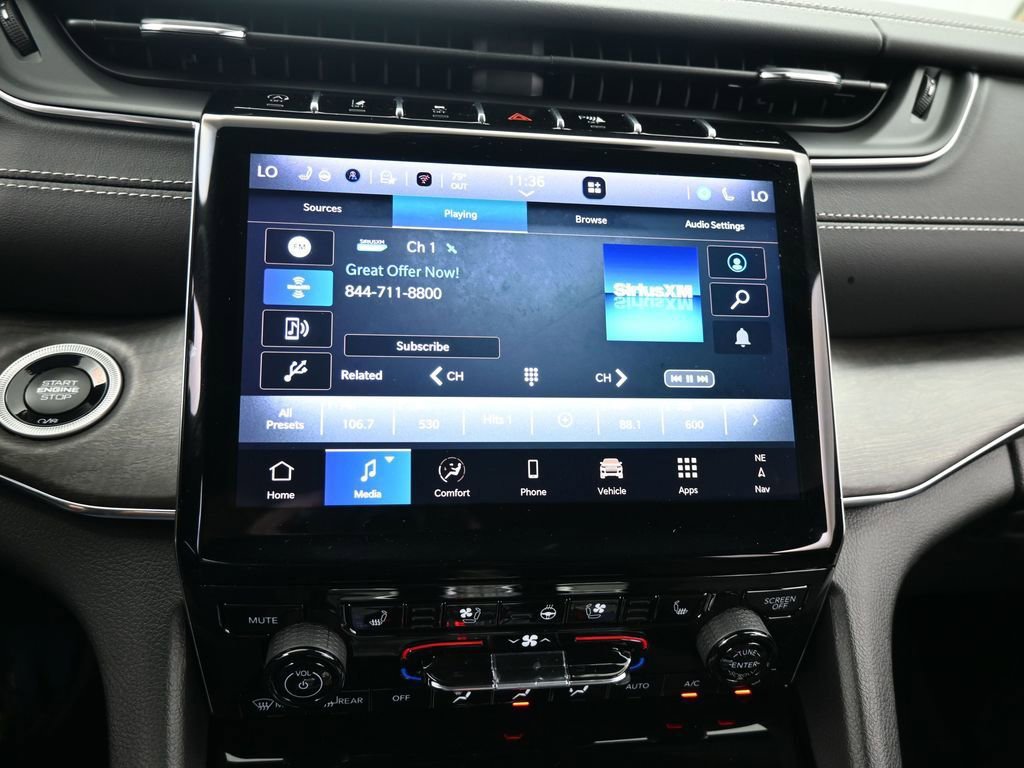 Used 2024 Jeep Grand Cherokee Overland w/ Luxury Tech Group IV image 28