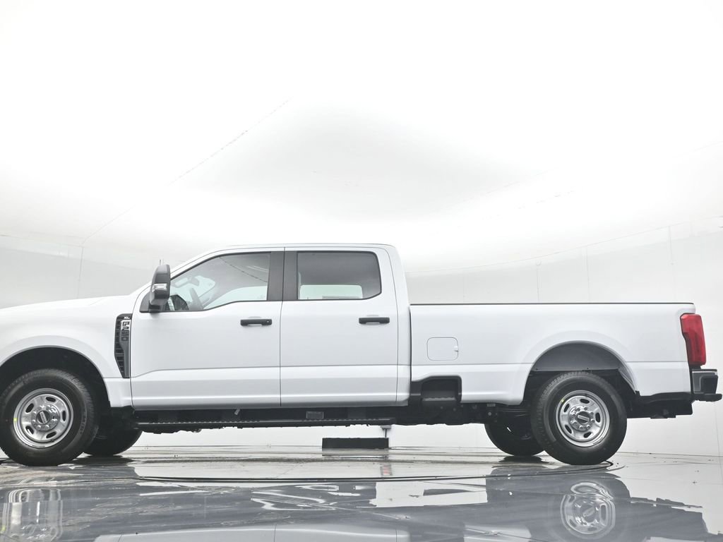 New 2026 Ford F250 XL w/ XL Chrome Package image 43