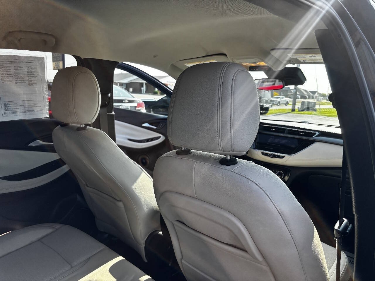 Used 2020 Buick Encore GX Preferred FWD image 19