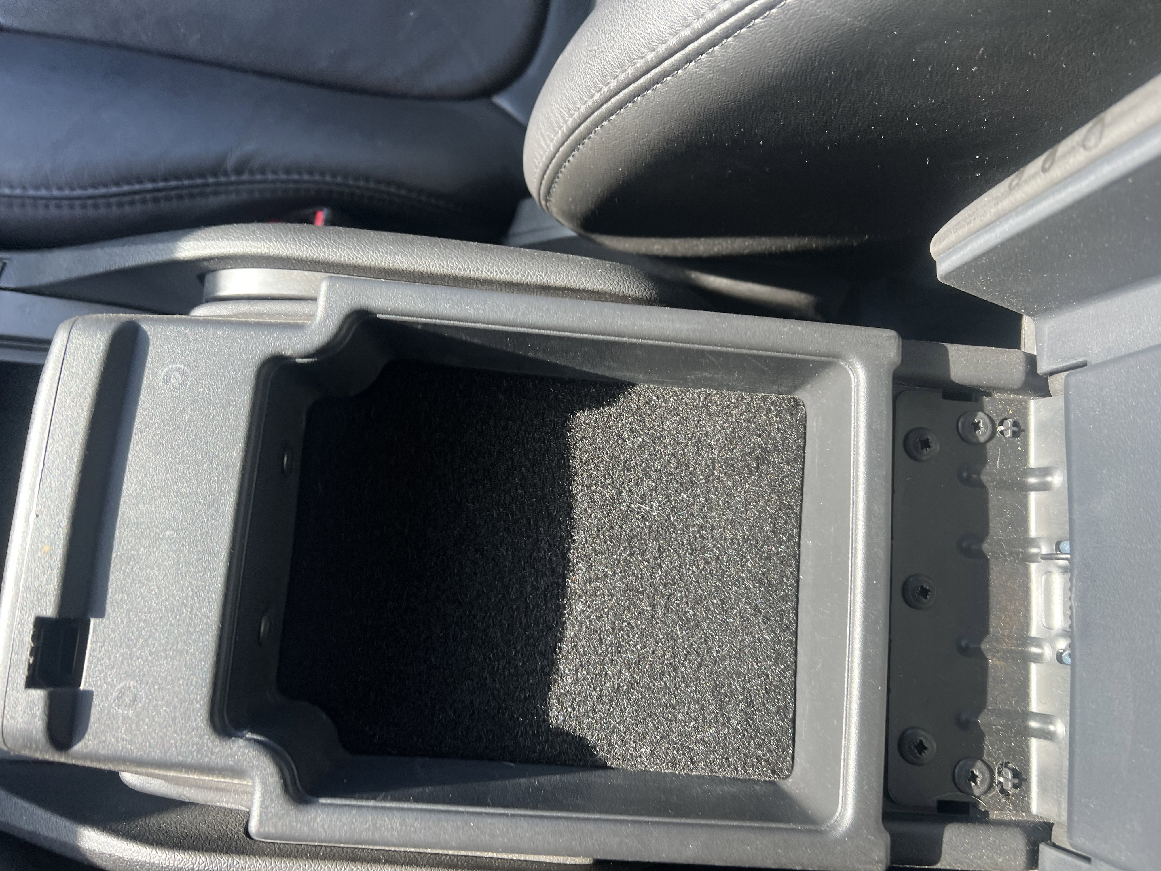 Used 2011 Chevrolet Traverse LT w/ Personal Connectivity Package image 30