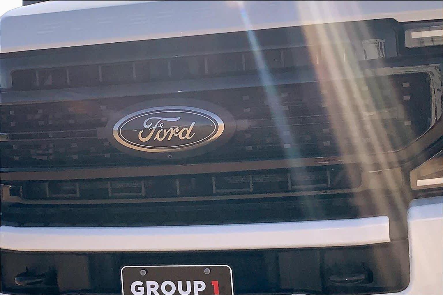 Certified 2022 Ford F250 Lariat w/ Tremor Off-Road Package AWD/4WD image 30