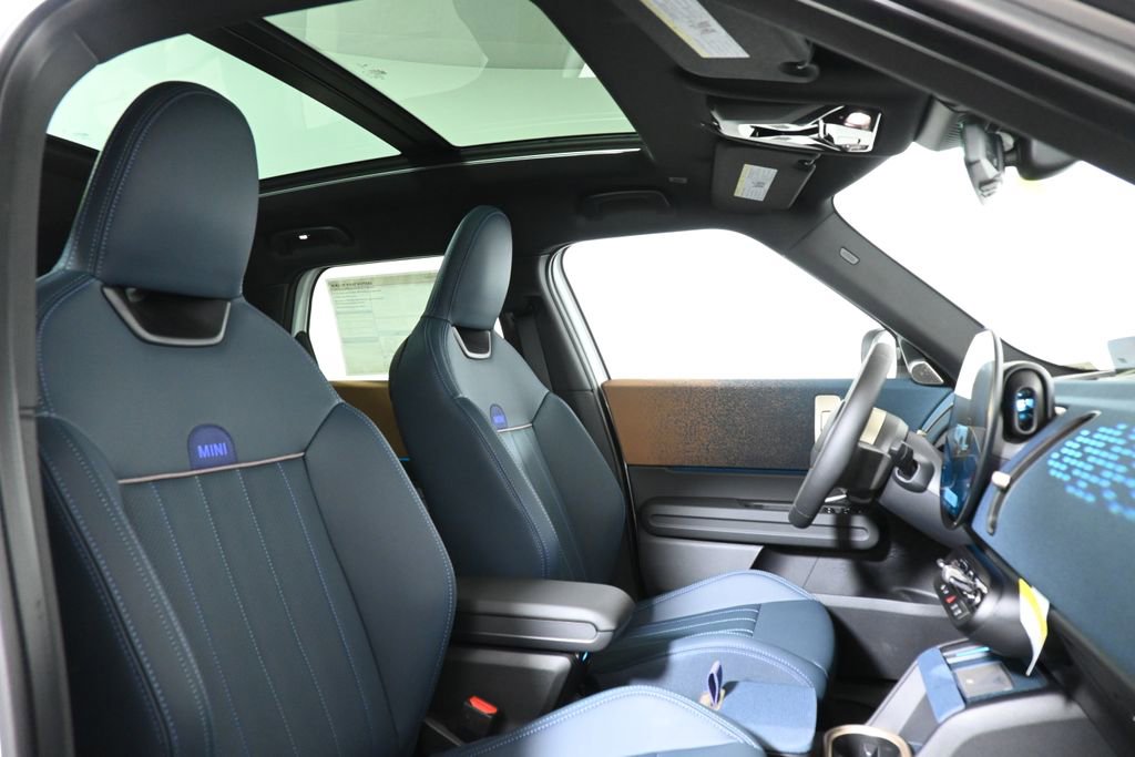 Used 2025 MINI Cooper Countryman S w/ Comfort Package Max image 20