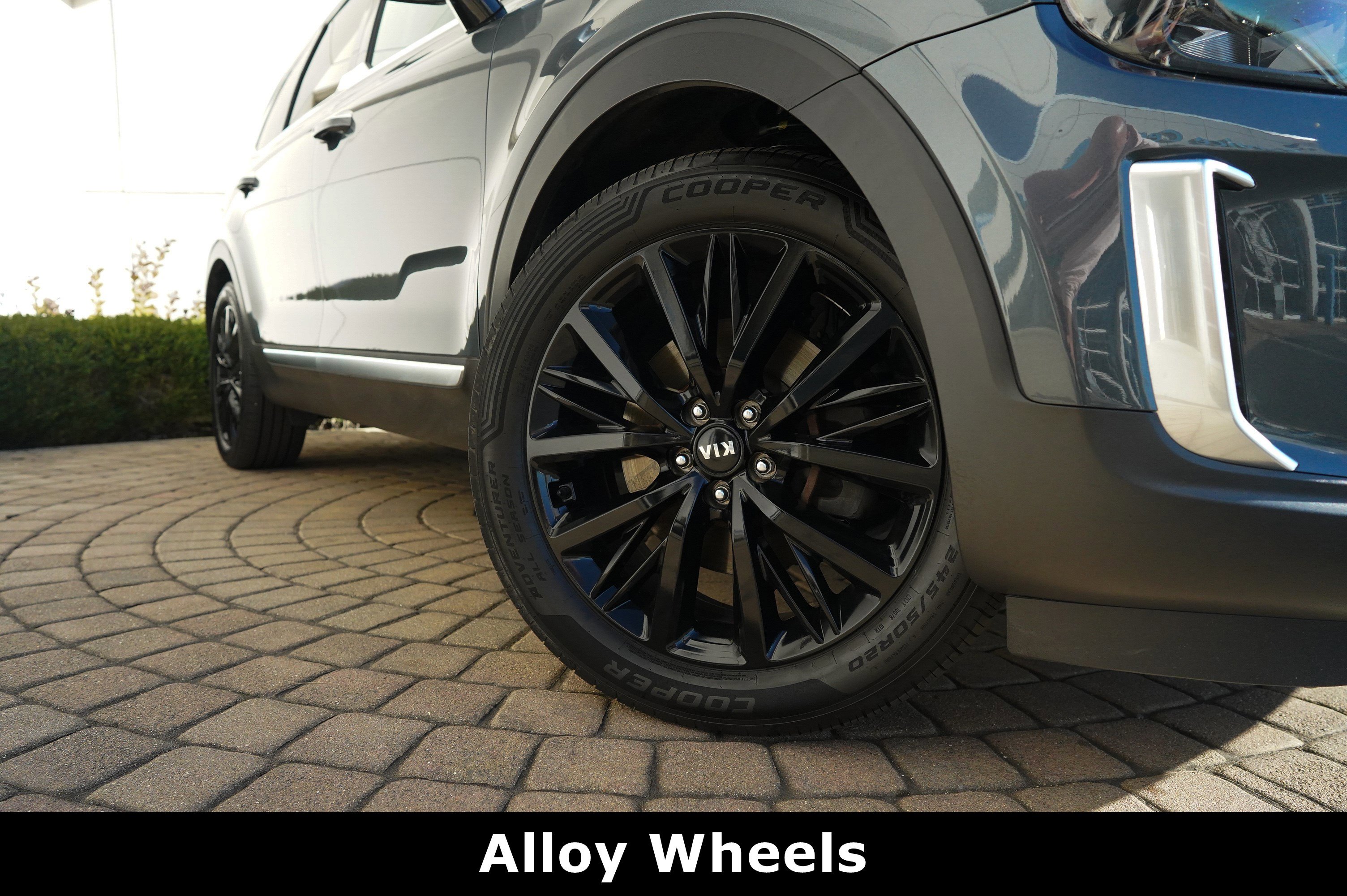 Used 2021 Kia Telluride SX w/ SX Prestige Package image 17