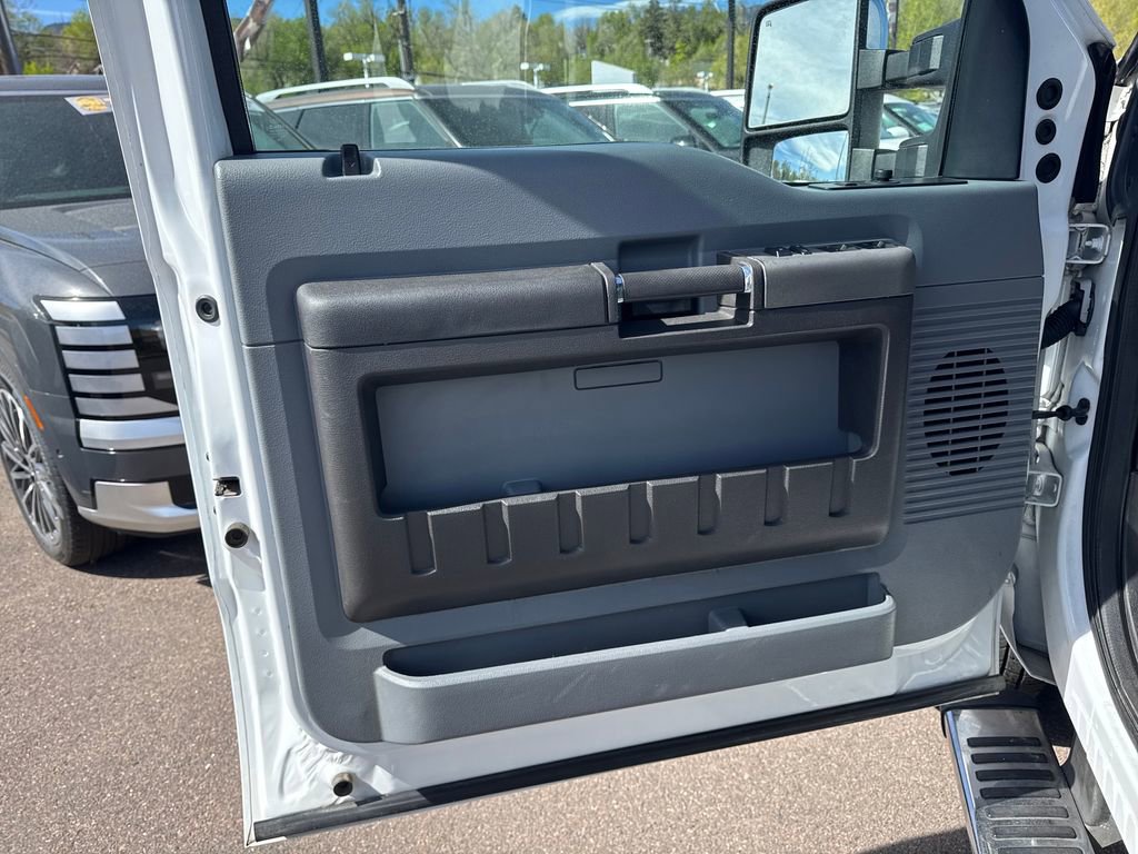 Used 2011 Ford F250 XLT w/ XLT Premium Pkg image 25