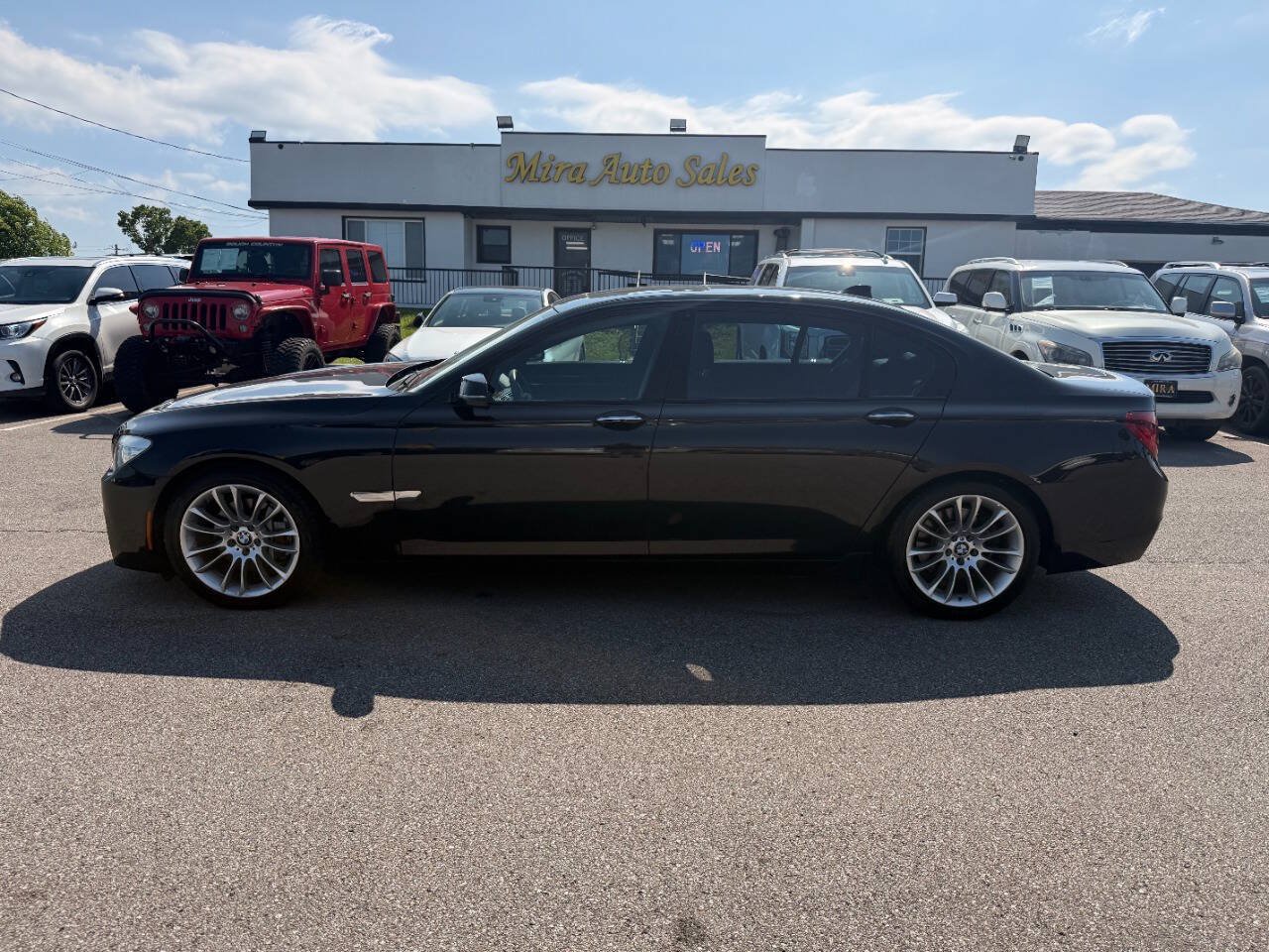 Used 2014 BMW 740Li xDrive w/ Executive Package AWD/4WD image 1