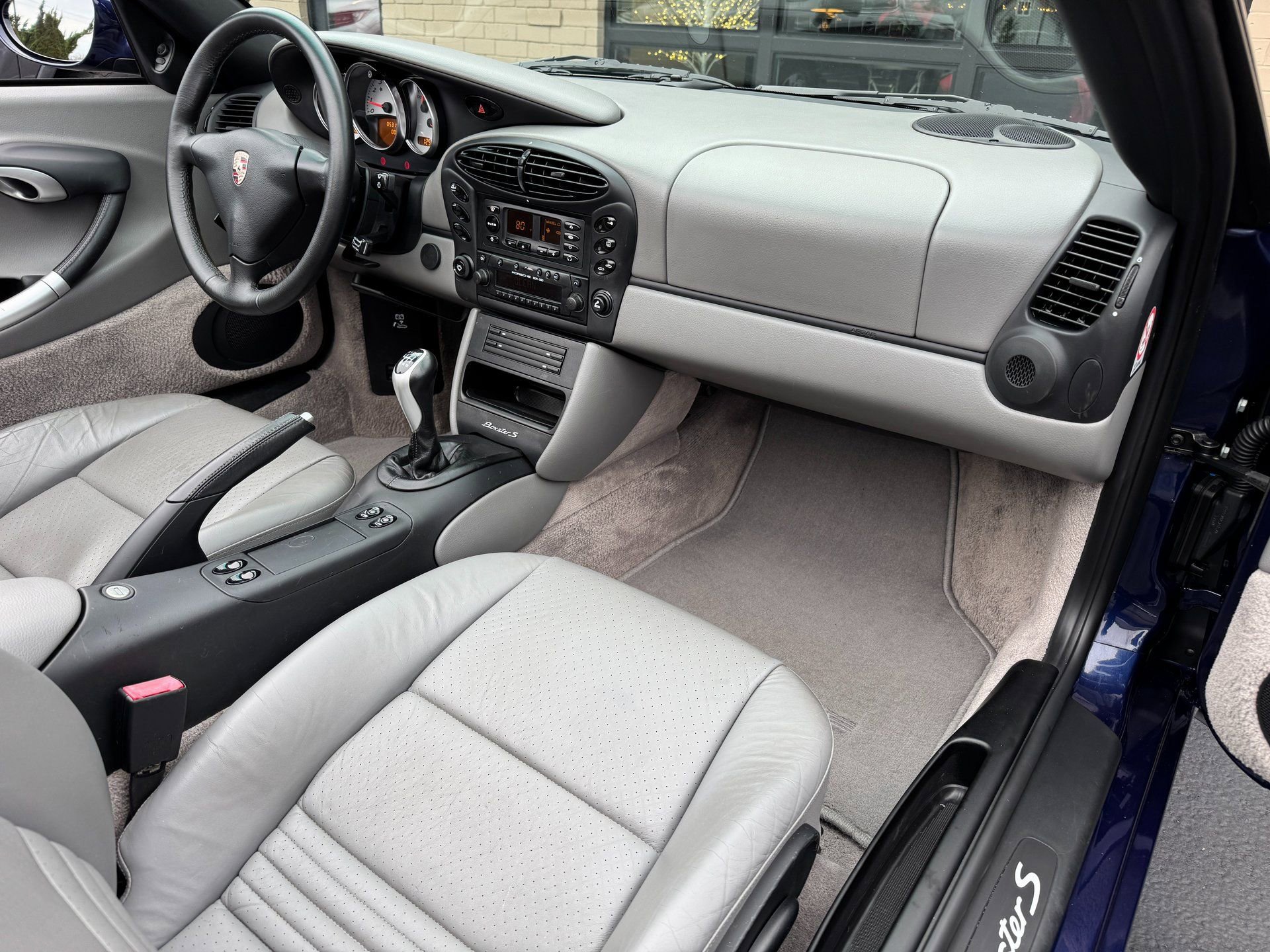 Used 2001 Porsche Boxster S image 27