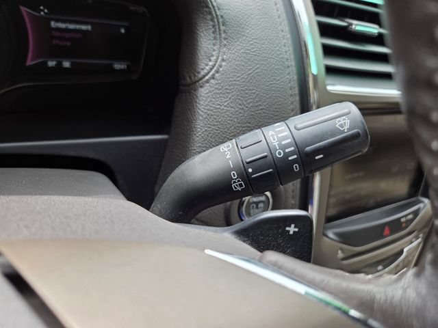 Used 2015 Lincoln MKX AWD w/ Equipment Group 101A image 24