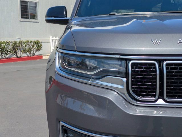 Used 2024 Jeep Wagoneer L Series II w/ Flexible Seating Group AWD/4WD image 10