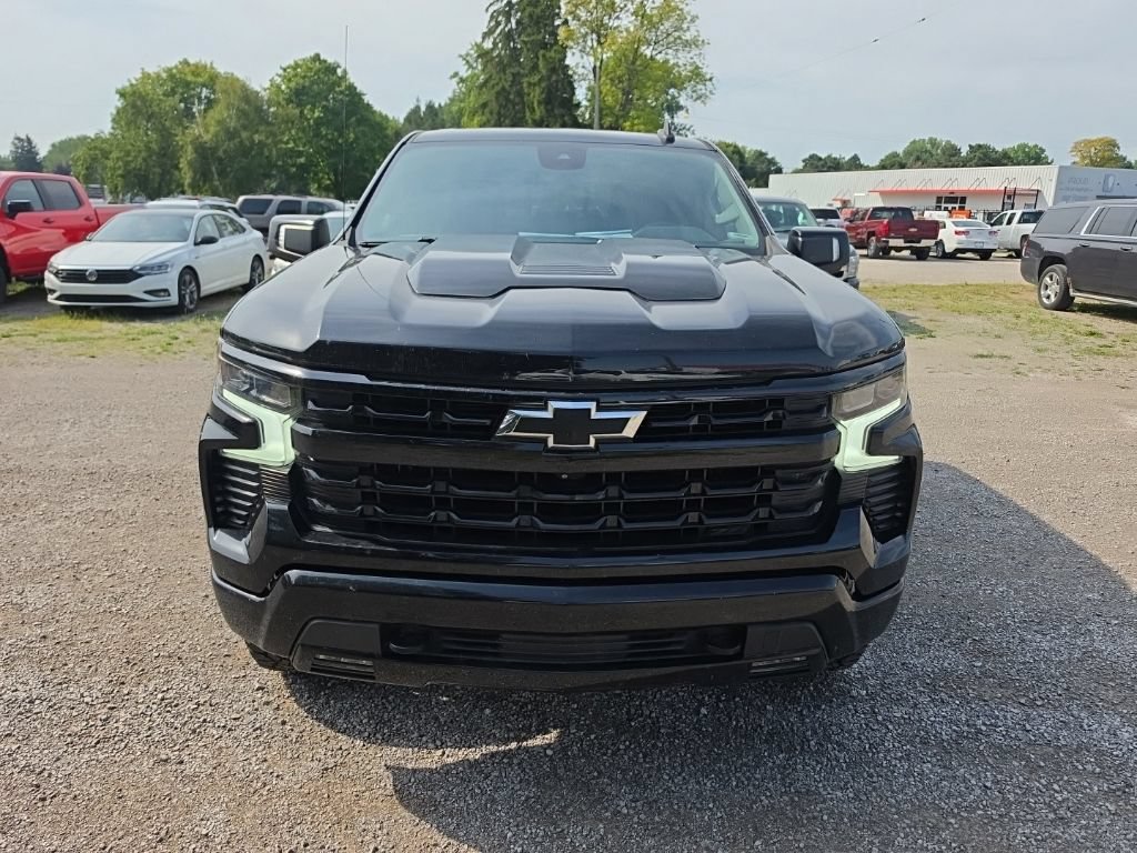 Certified 2022 Chevrolet Silverado 1500 LT Trail Boss w/ LT Trail Boss Premium Package AWD/4WD image 2