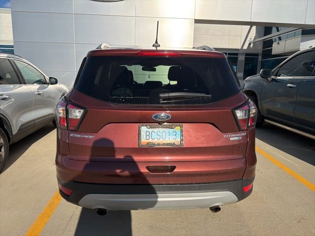 Used 2018 Ford Escape Titanium image 3