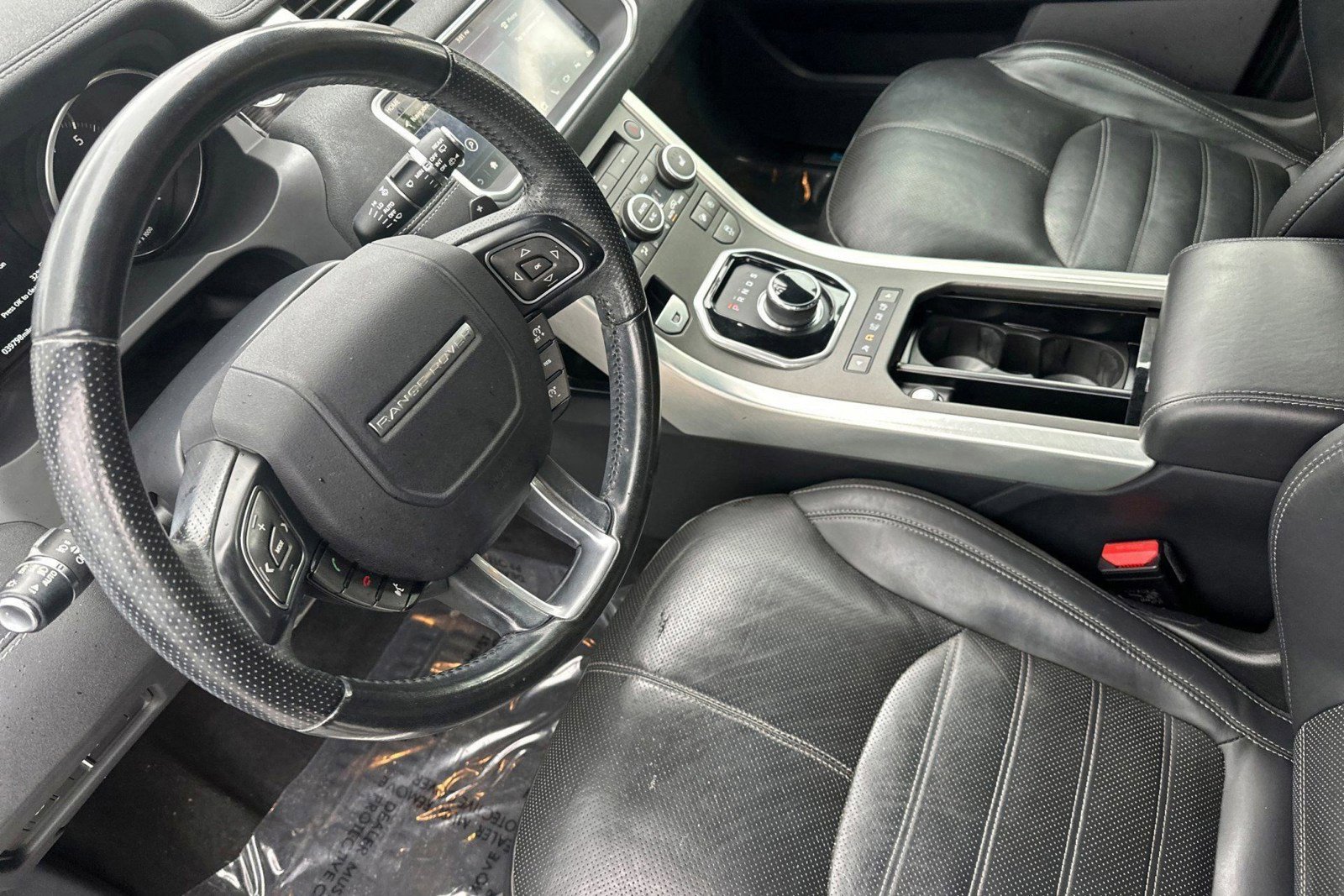 Used 2019 Land Rover Range Rover Evoque HSE Dynamic AWD/4WD image 3