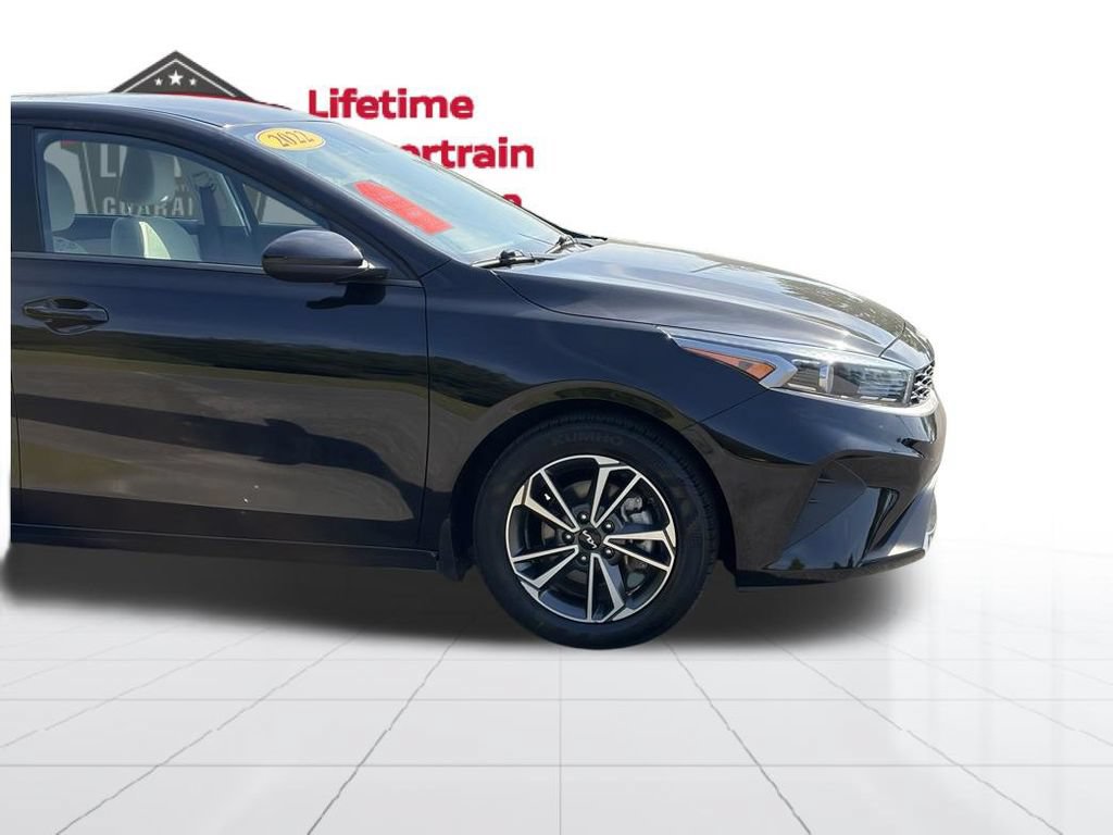 Used 2022 Kia Forte LXS FWD image 8