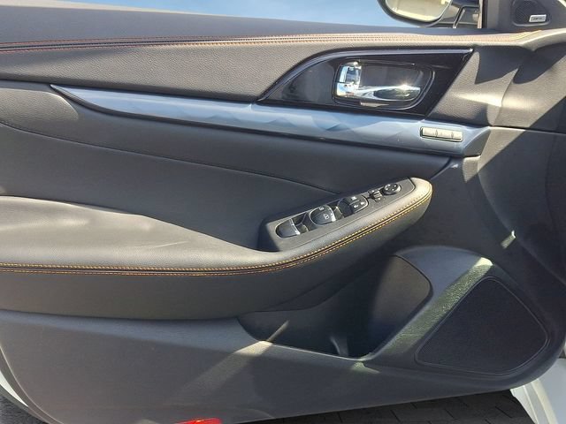 Used 2023 Nissan Maxima SR w/ Sport Mat Group FWD image 12