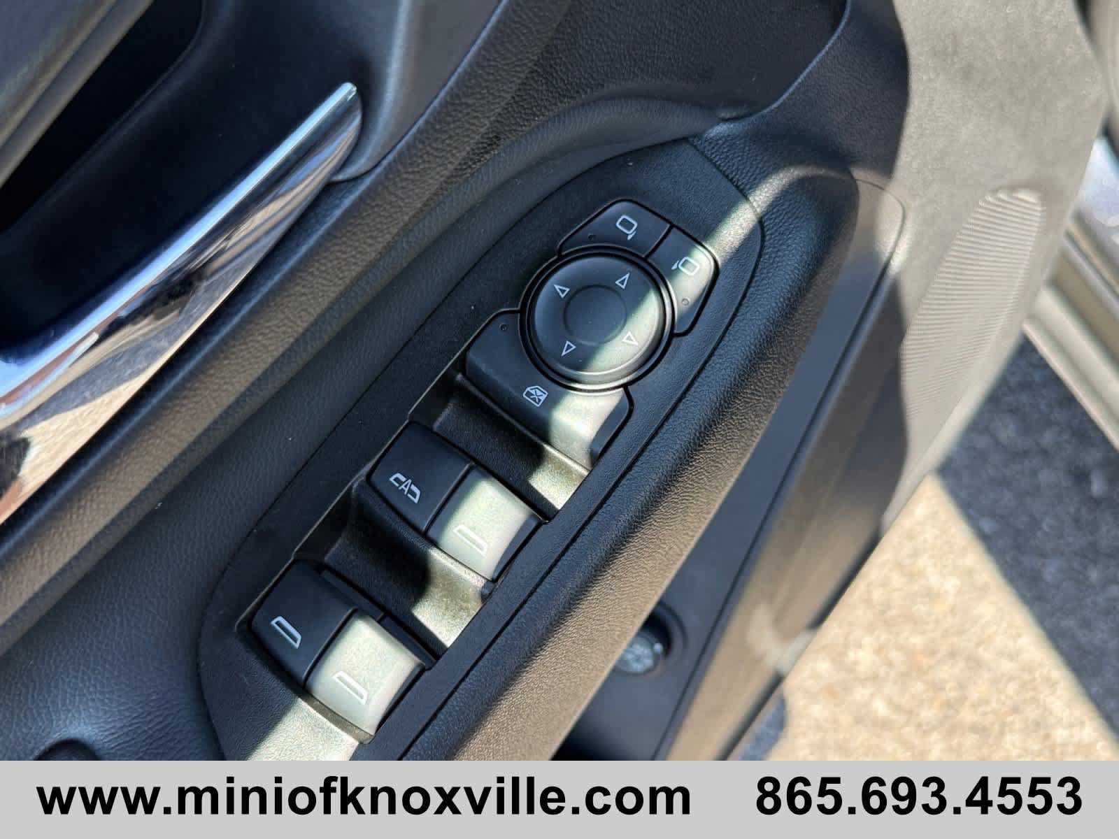 Used 2023 Chevrolet Equinox LT FWD image 17