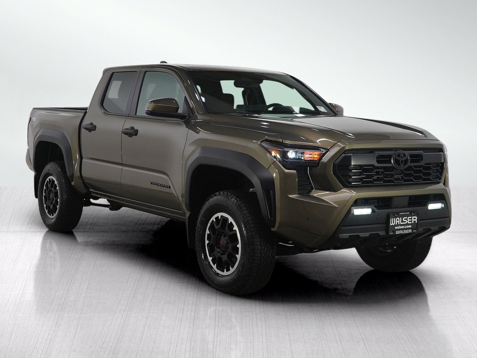 Used 2026 Toyota Tacoma TRD Off-Road w/ TRD Off Road Upgrade Package AWD/4WD image 7