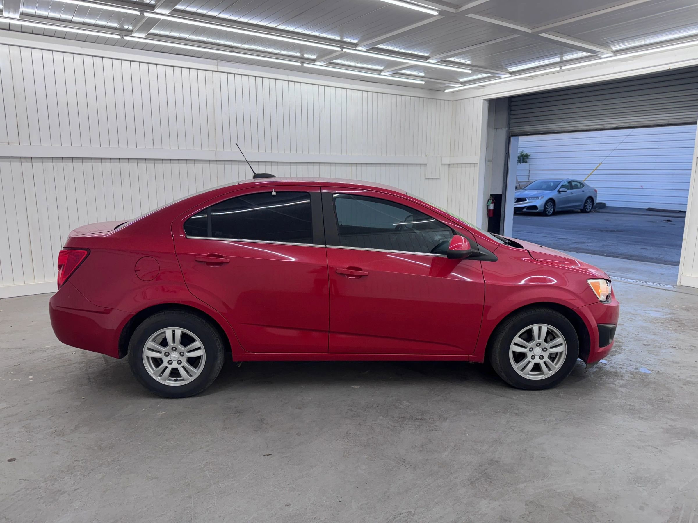 Used 2015 Chevrolet Sonic LT image 4