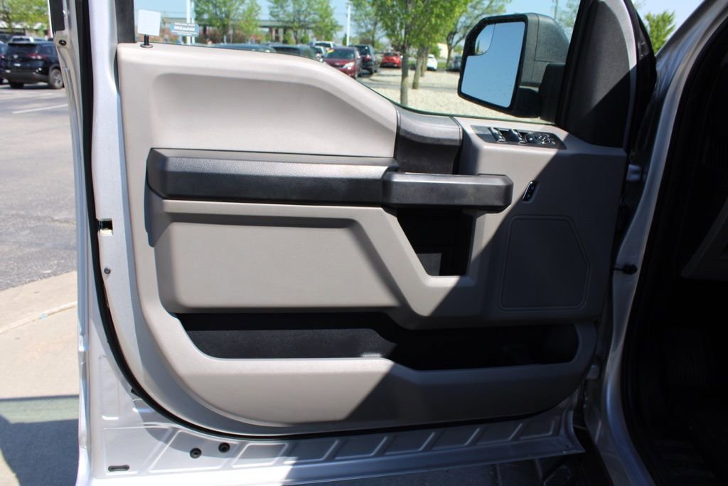 Used 2017 Ford F150 XL w/ Equipment Group 101A Mid AWD/4WD image 18