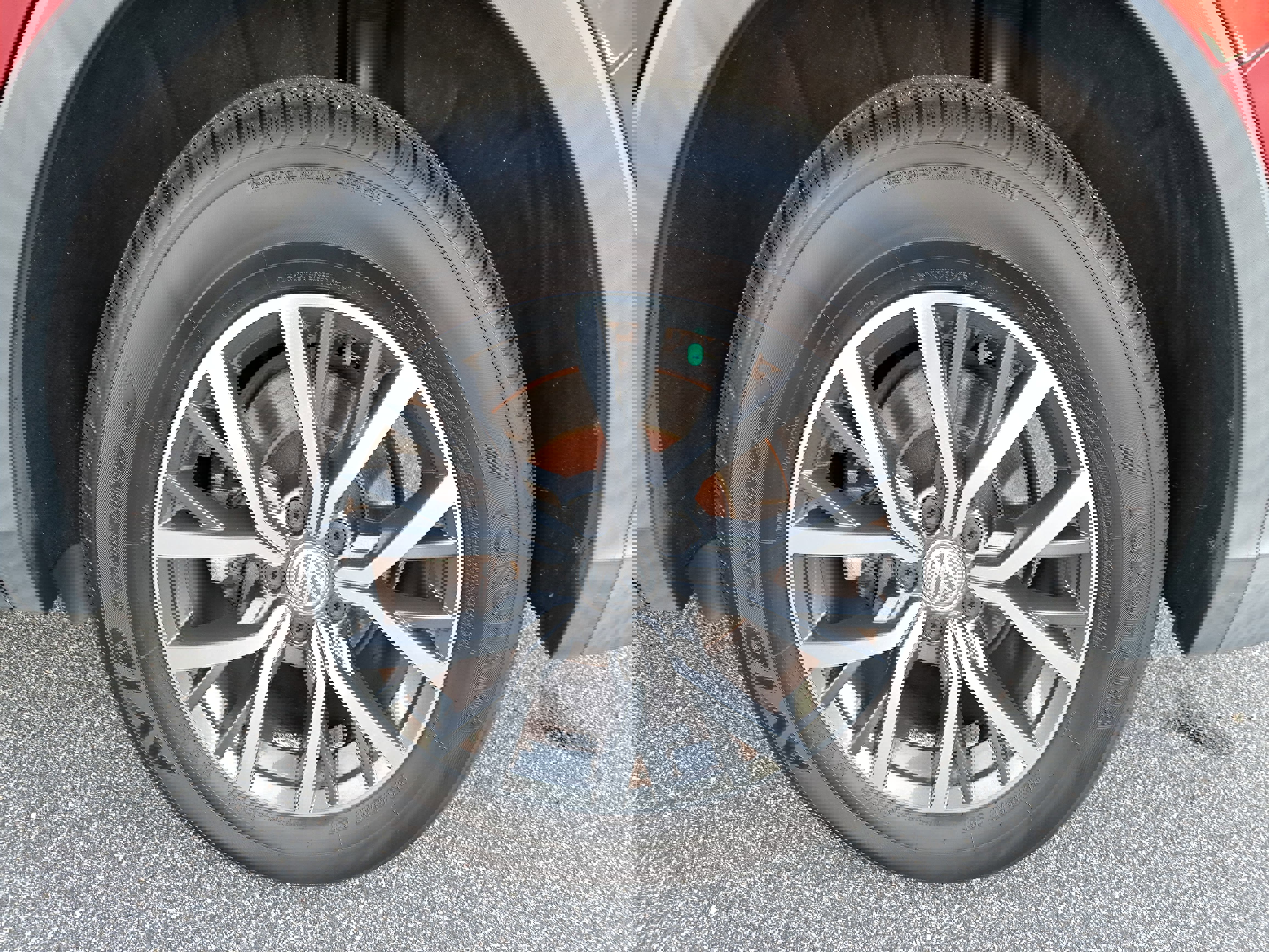 Certified 2019 Volkswagen Tiguan SE w/ Panoramic Sunroof Package image 32