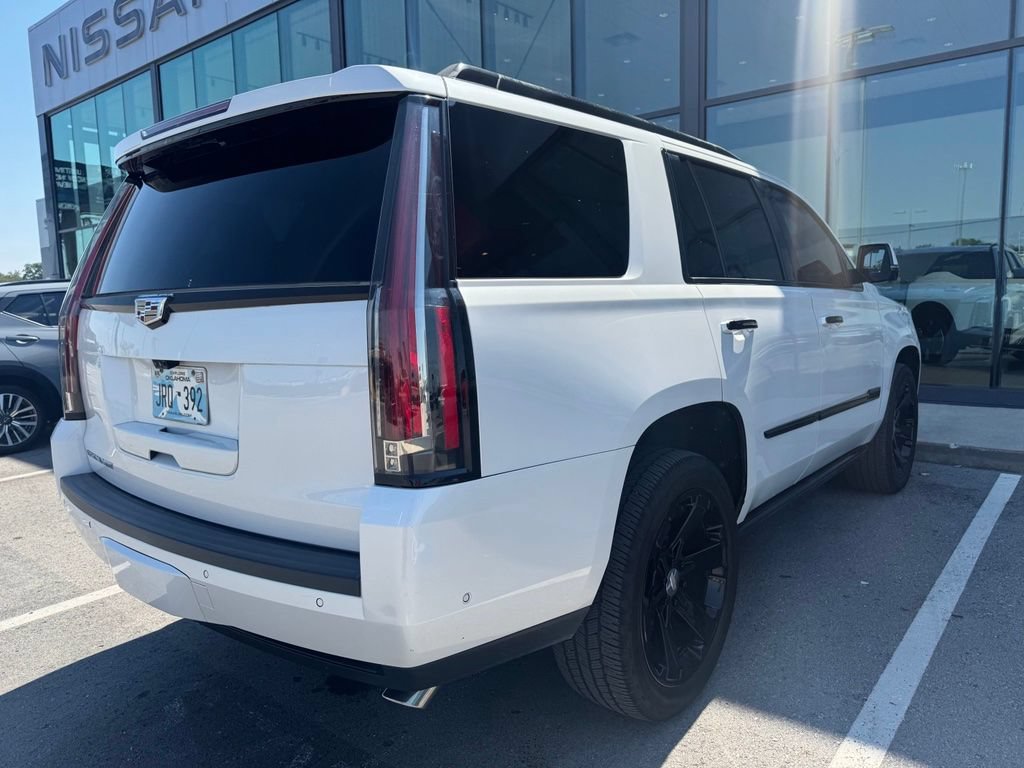 Used 2018 Cadillac Escalade Platinum AWD/4WD image 5