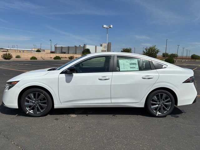 New 2026 Nissan Sentra SL w/ Floor Mat Package FWD image 3